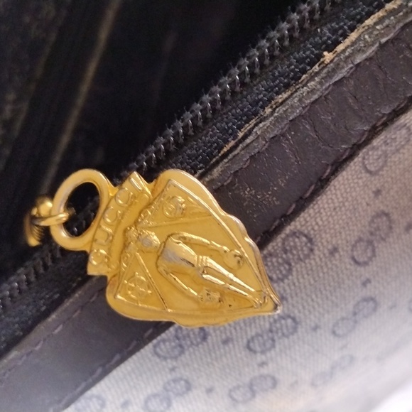Authentic GUCCI Handbag - Picture 13 of 16